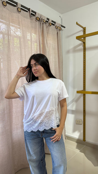 Blusa Serena blanco con encaje blanco